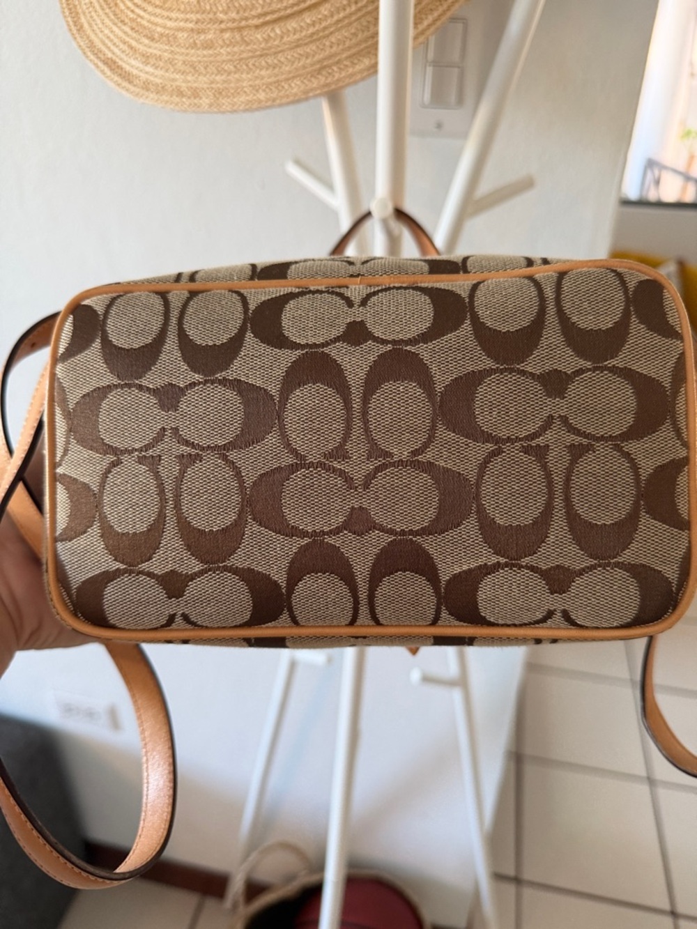 Vintage💕like new! Coach Signature Canvas Backpack with Tan Leather Trim - Picture 11 of 17